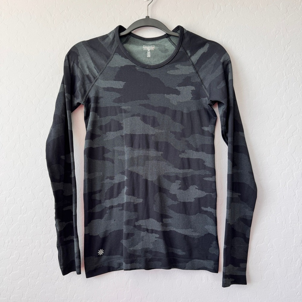 Athleta Long‎ Sleeve Top Camo Print Thumb Holes Athletic Shirt XS